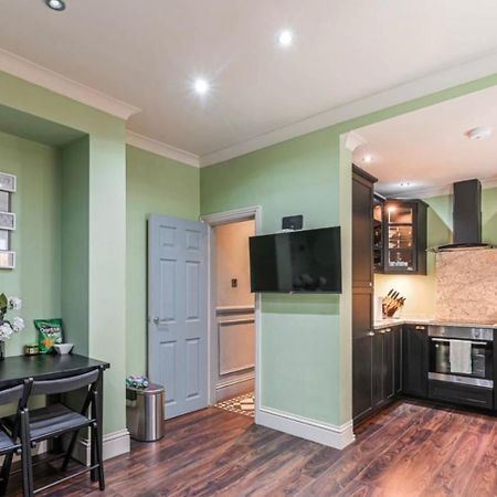 Stylish 2 Bedrooms Flat Sleeps 6 & Garden London Zone 2 Cls Central Εξωτερικό φωτογραφία