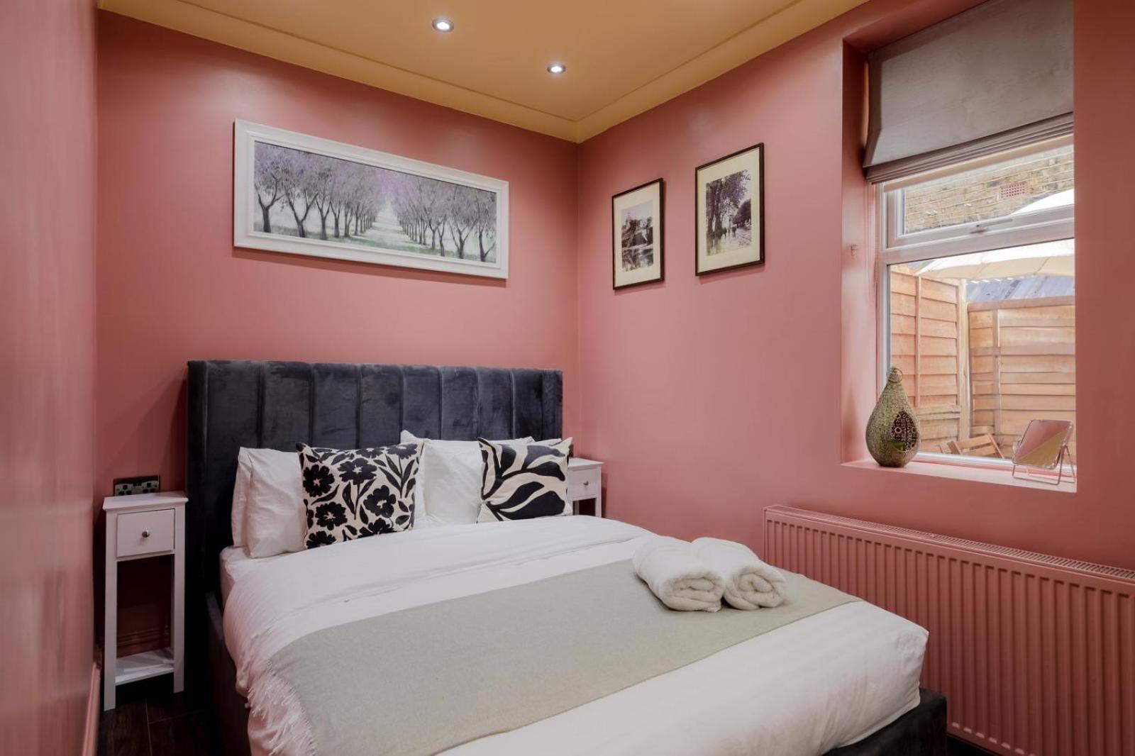 Stylish 2 Bedrooms Flat Sleeps 6 & Garden London Zone 2 Cls Central Εξωτερικό φωτογραφία