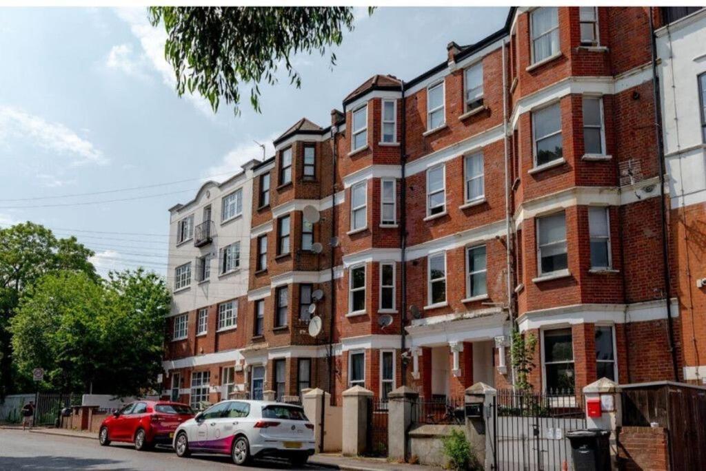 Stylish 2 Bedrooms Flat Sleeps 6 & Garden London Zone 2 Cls Central Εξωτερικό φωτογραφία