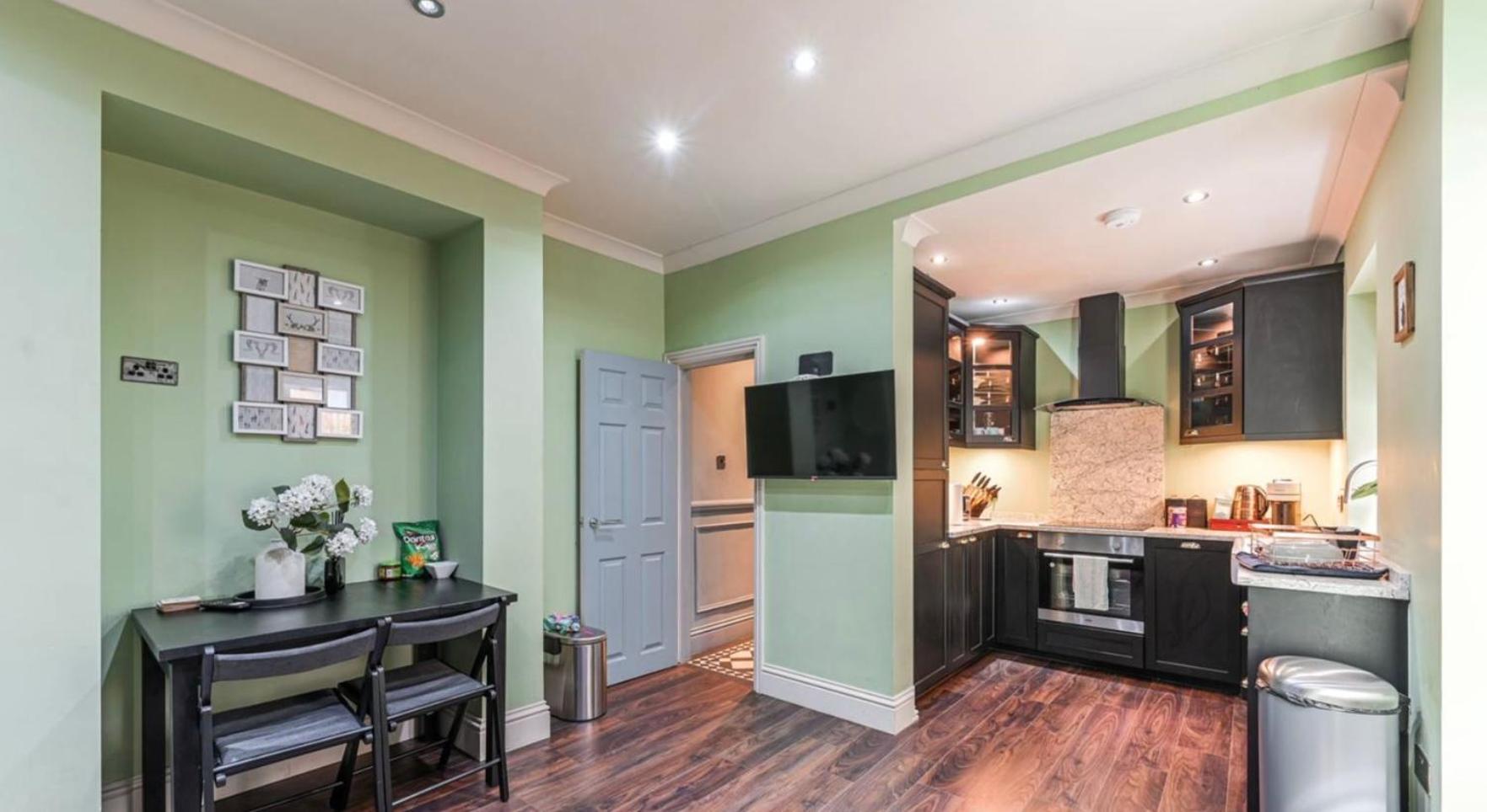 Stylish 2 Bedrooms Flat Sleeps 6 & Garden London Zone 2 Cls Central Εξωτερικό φωτογραφία